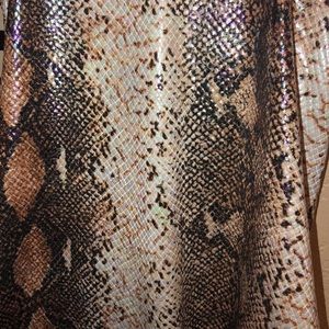 NEVER WORN BOUGHT FOR CONCERT DIDNT GO /: